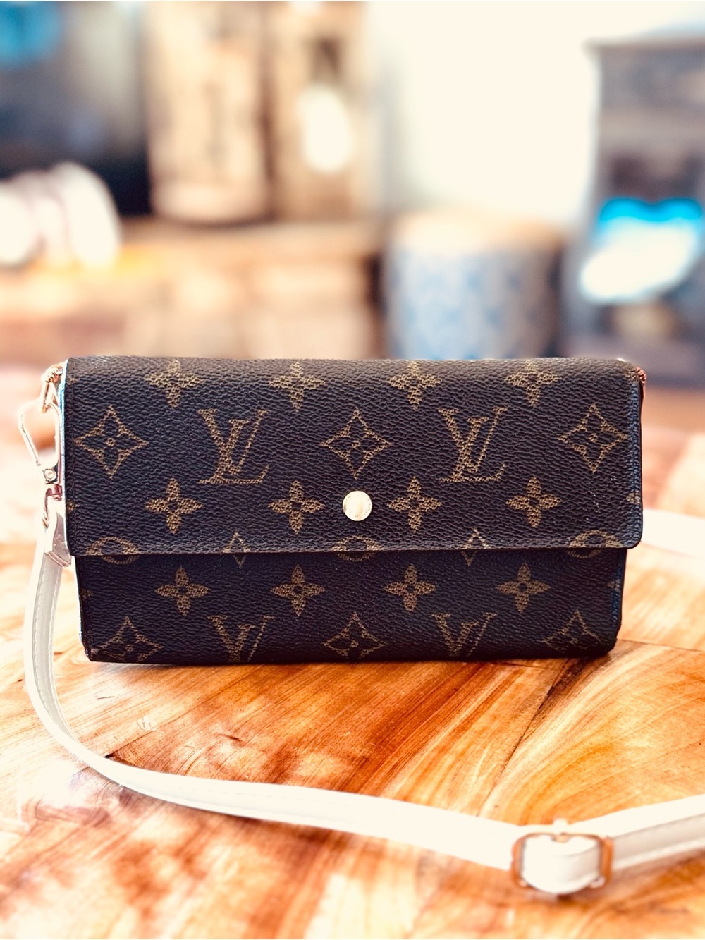 Louis Vuitton monogram canvas, international wallet, converted Crossbody vintage - Picture 3 of 16
